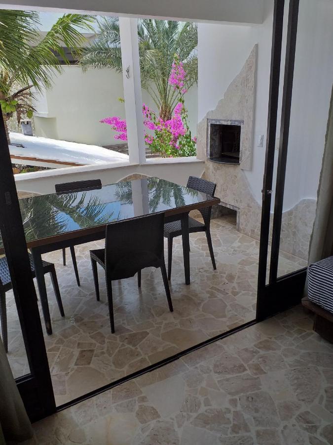 Czaritza Apart Hotel Бомбиняс Екстериор снимка