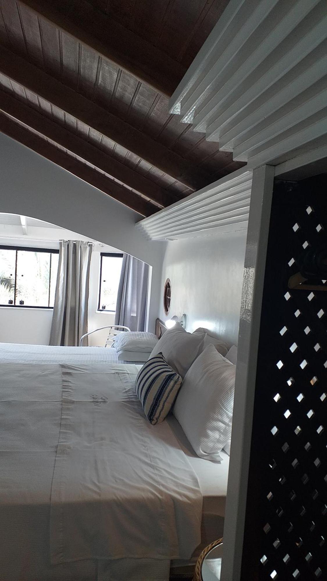Czaritza Apart Hotel Бомбиняс Екстериор снимка