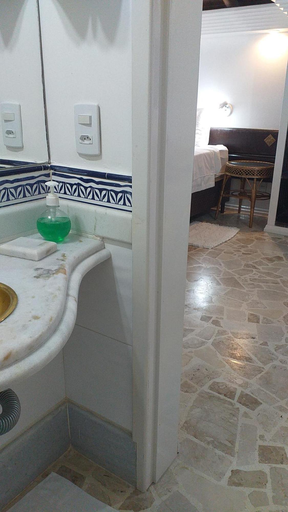 Czaritza Apart Hotel Бомбиняс Екстериор снимка