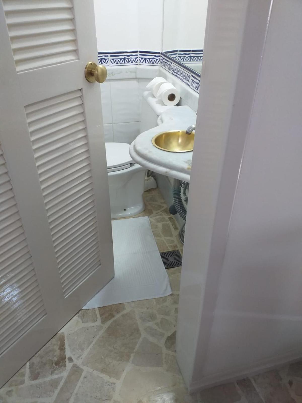 Czaritza Apart Hotel Бомбиняс Екстериор снимка
