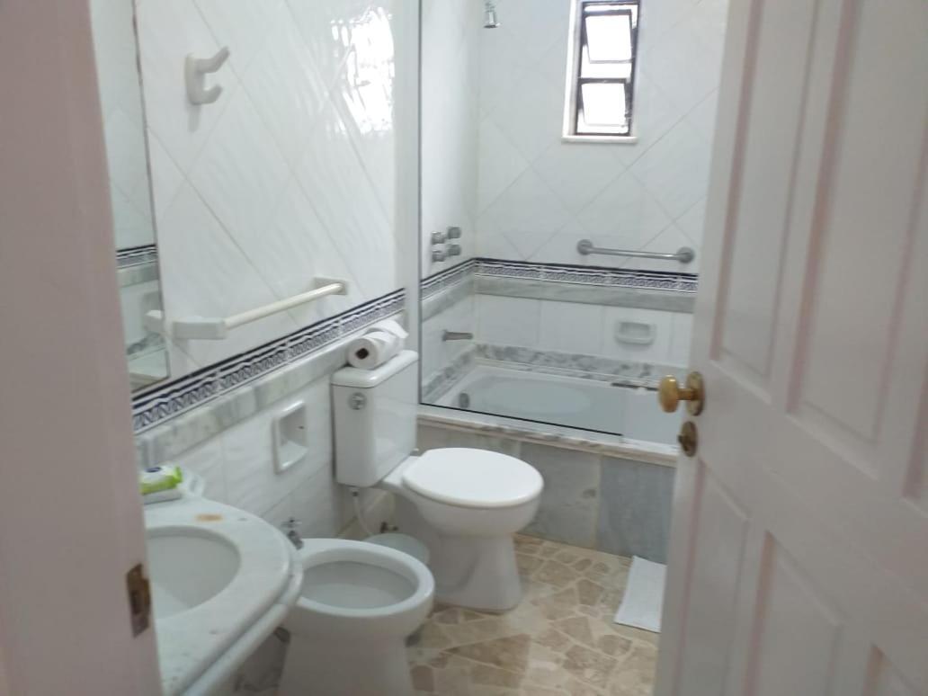 Czaritza Apart Hotel Бомбиняс Екстериор снимка